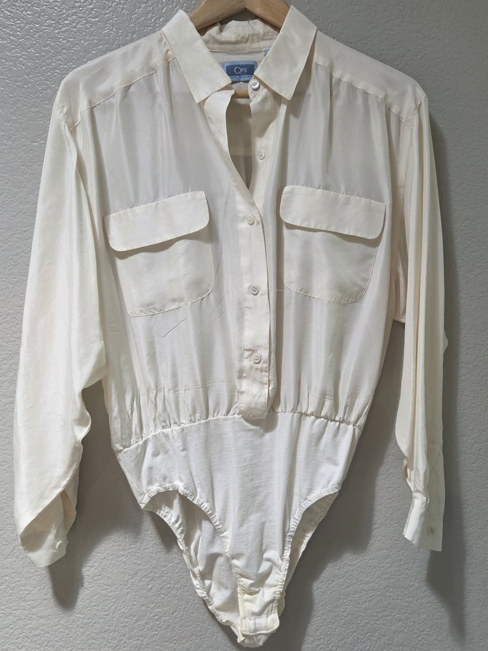 QPS 100% Silk Ivory Shirt Bodysuit Button Front Pocketed 90s